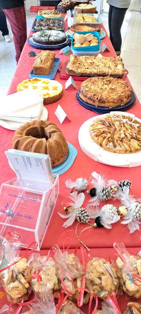 Kuchenaktion mit Adventsmarkt in der Kinderklinik Tübingen am 20. November