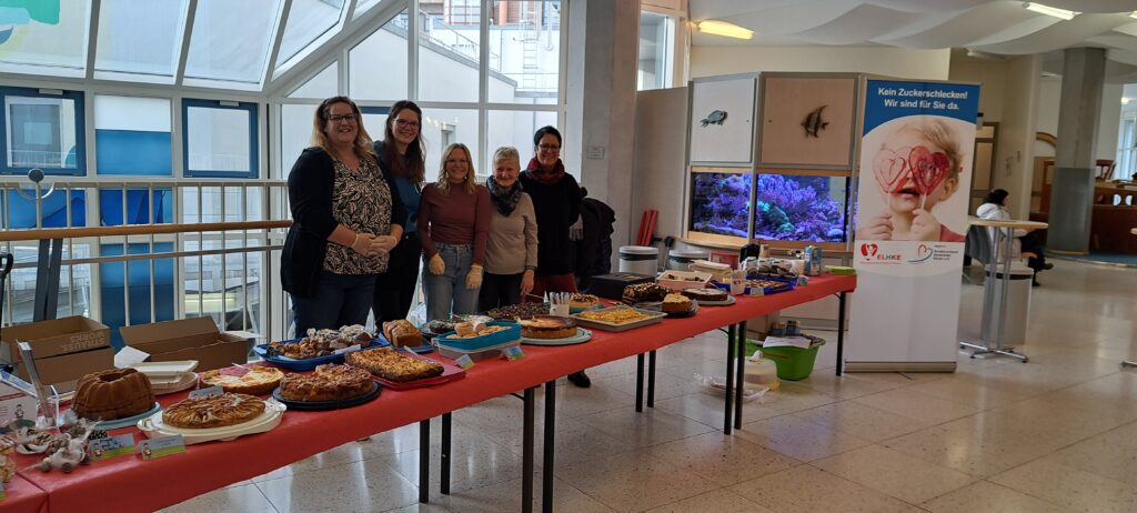 Kuchenverkauf in der Kinderklinik Tübingen