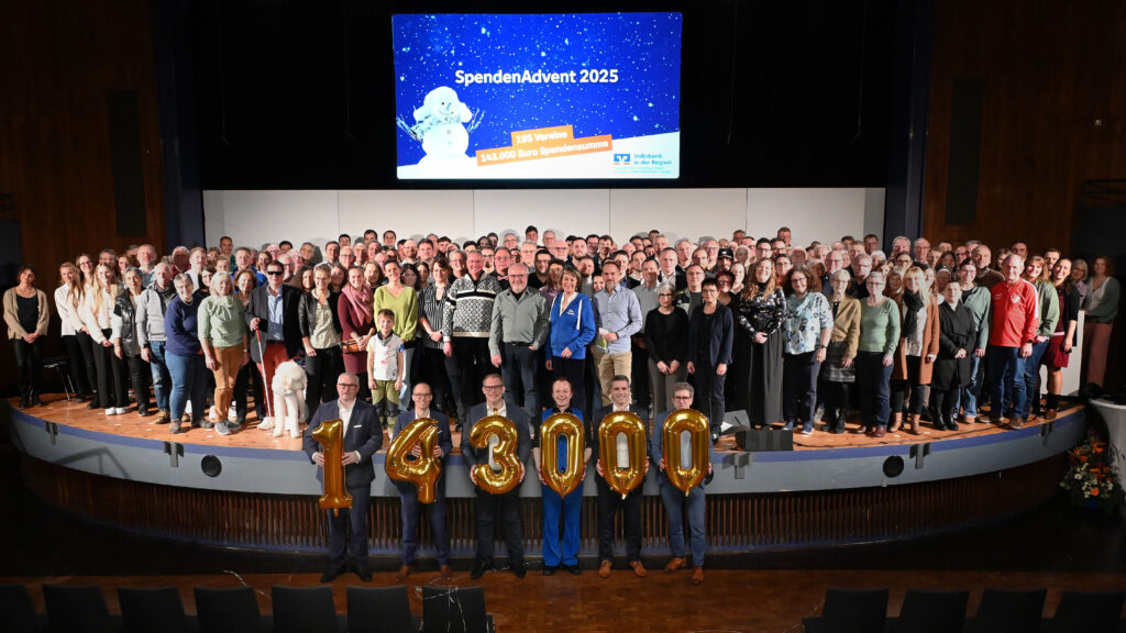 Volksbank in der Region SpendenAdvent 2025 / Zentrale Übergabeveranstaltung am 8. Dezember 2025 in der Stadthalle Herrenberg / Foto: Gabriel Holom